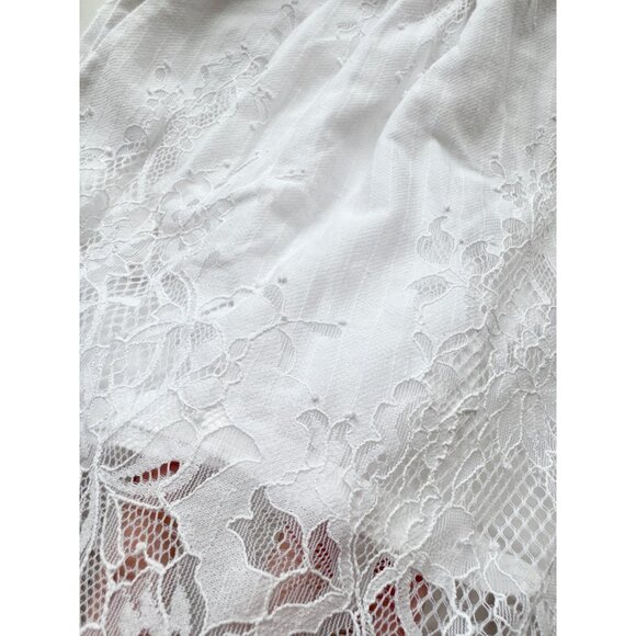 SELF PORTRAIT White Lace Belted Scalloped Pleated Paperbag Waist Shorts, Size 2 - Picture 8 of 16